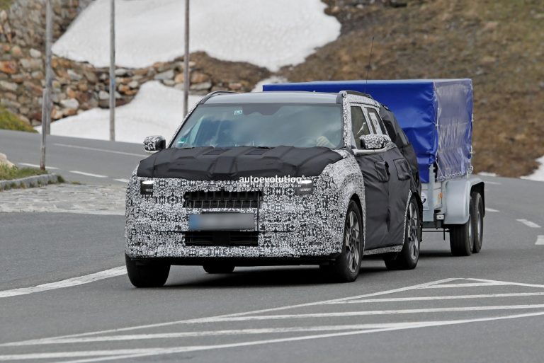 Nova geração do Kia Seltos 2027 aposta em design moderno e motor híbrido