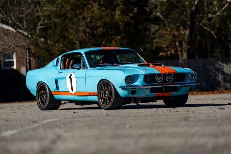Ford Mustang Fastback 1968 repaginado com mais de 500 cv vai a leilão na Flórida
