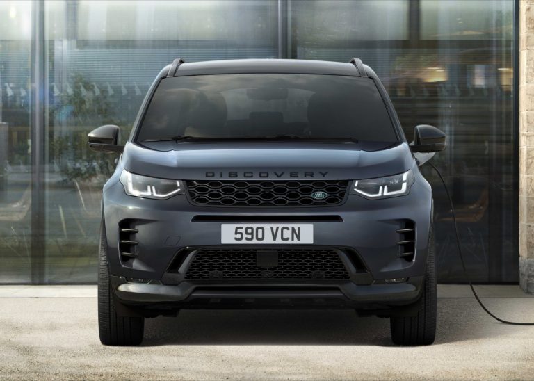 Land Rover lança novidades para o Discovery Sport 2026 e aumenta expectativa pelo Defender Sport