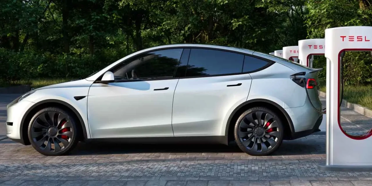 Tesla é intimada na França por propaganda enganosa