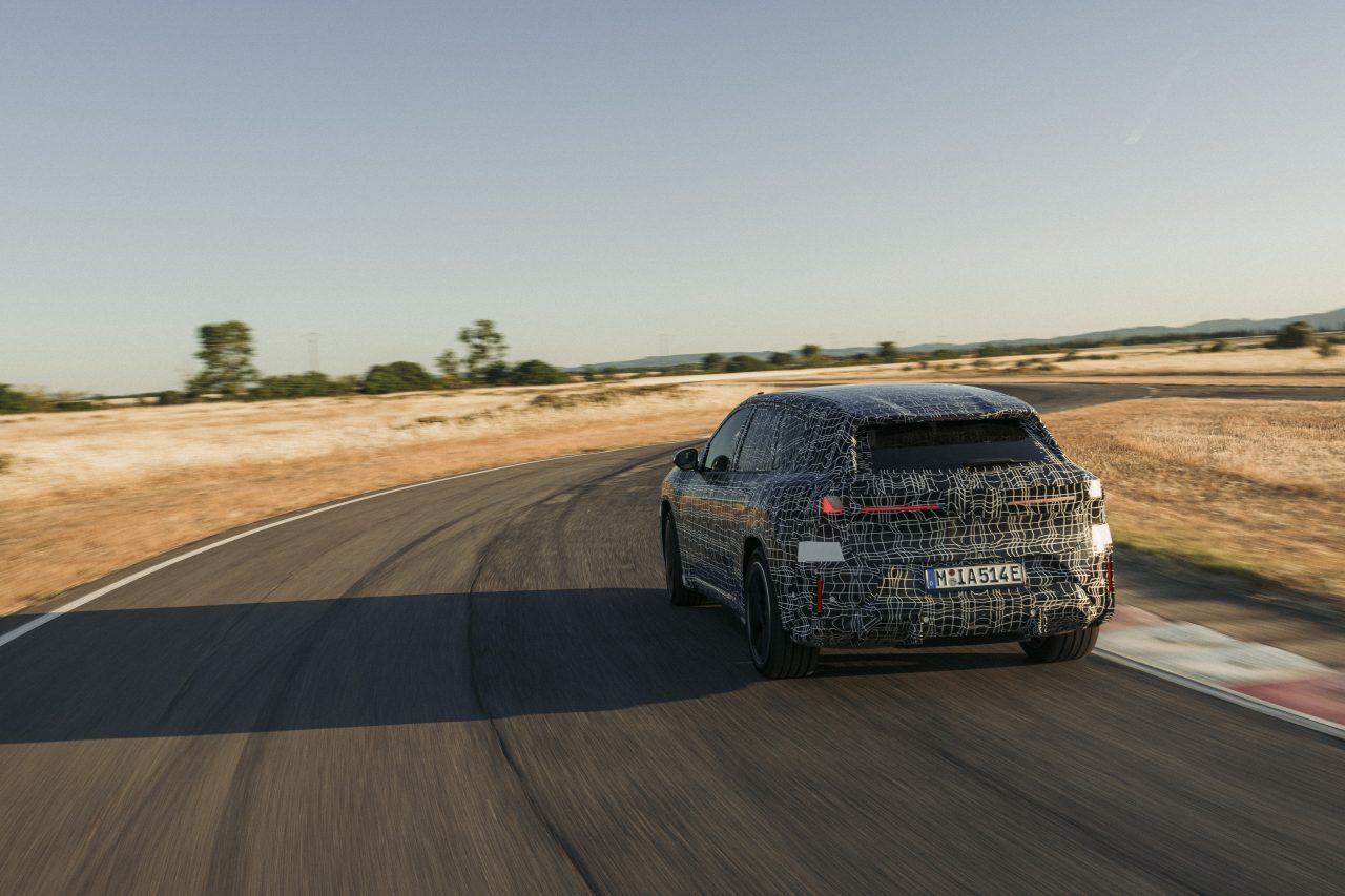 BMW iX3 de nova geração promete até 800 km de autonomia elétrica