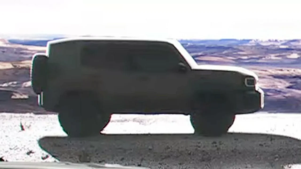 FJ Cruiser 2026: patente revela design do novo SUV da Toyota