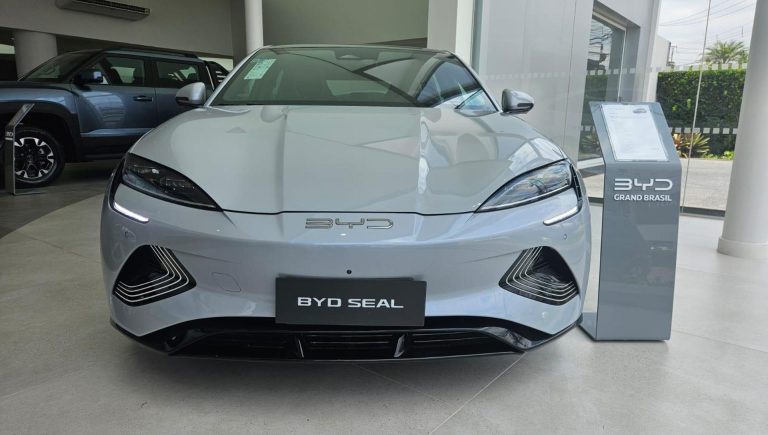 BYD Seal está sendo comercializado com mega desconto de R$ 49.810 em junho