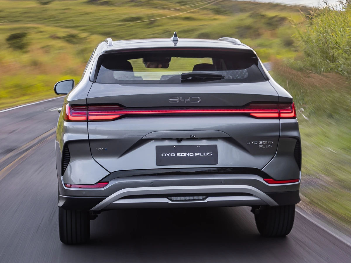 BYD Song Plus 2026 estreia com novo visual e preço mais salgado