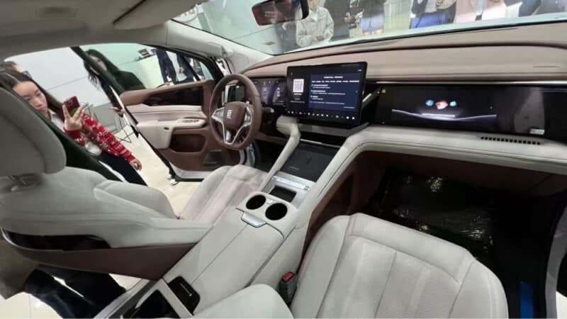 BYD M9, minivan híbrida plug-in, será lançada no México em 26 de junho