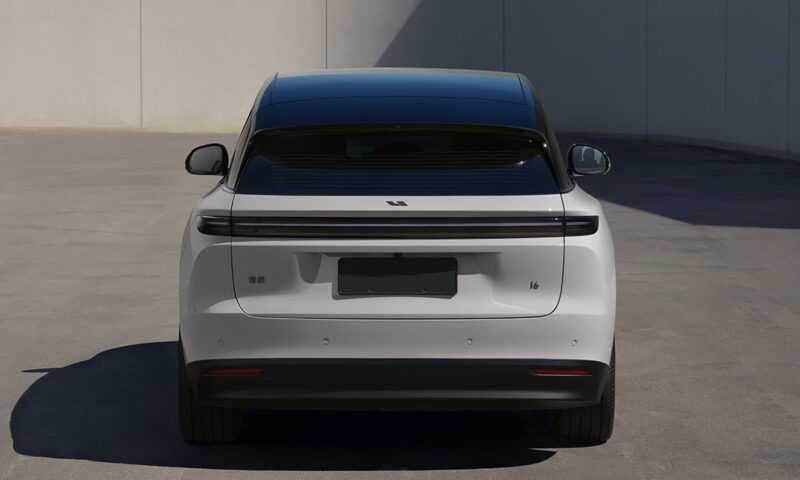 Li Auto i6 estreia em setembro para enfrentar o Tesla Model Y