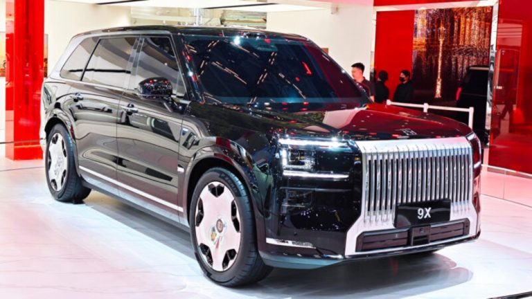 Zeekr anuncia evento tecnológico para o SUV híbrido 9X na China