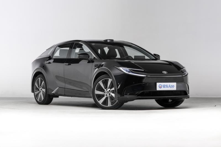 FAW-Toyota bZ5 chega em junho com tecnologia de baterias da BYD