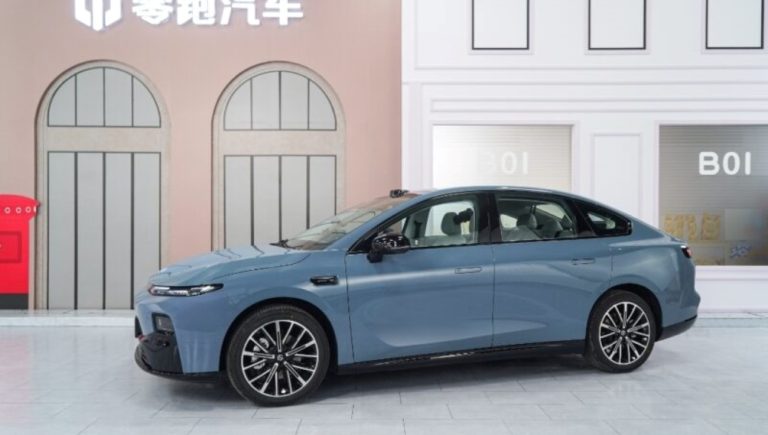 Leapmotor B01 estreia na China com até 650 km de autonomia