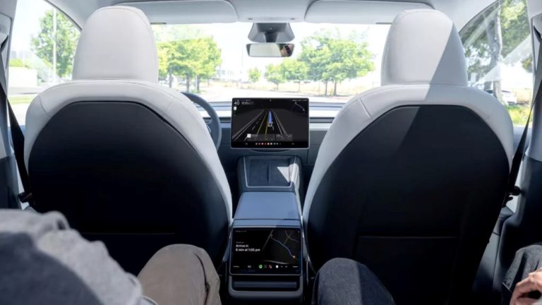 Robotaxis da Tesla operam com Model Y modificados para garantir segurança