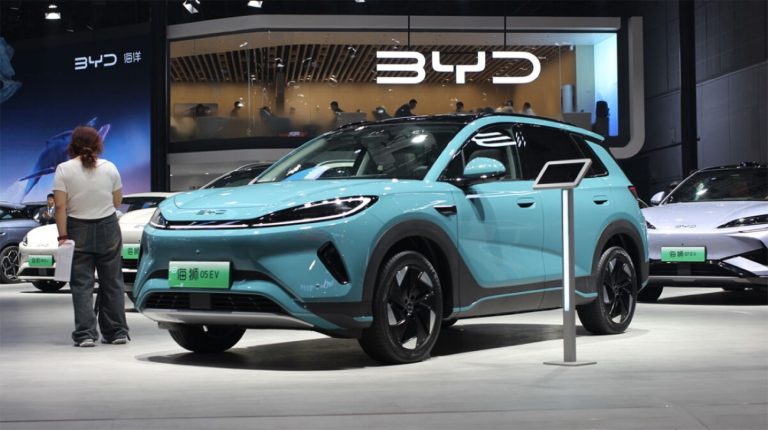 BYD reduz produção em fábricas chinesas em meio a desaceleração nas vendas