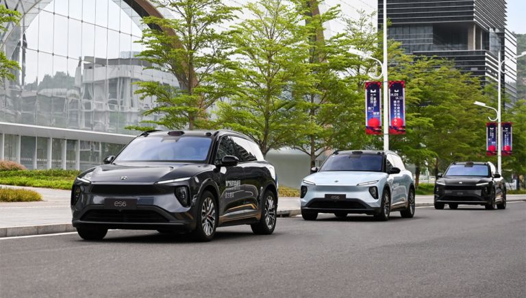 China registra aumento nas vendas de veículos elétricos da Nio, enquanto Tesla enfrenta leve queda