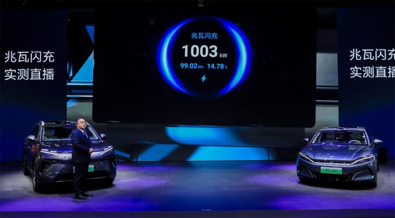 BYD anuncia parceria para construir 15 mil carregadores ultrarrápidos de 1 MW