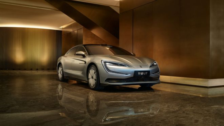 Com 1.300 cv e suspensão eletromagnética, Yangwang U7 inicia entregas na China