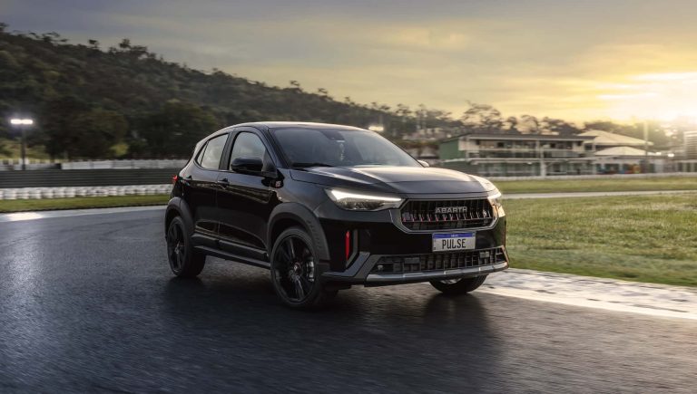 Fiat Pulse Abarth 2026 é apresentado com visual renovado e novos itens