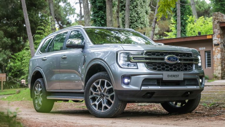 De Ranger PHEV a Everest: veja os lançamentos da Ford previstos para 2026