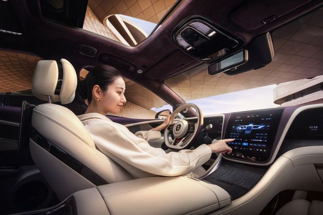 Com 1.300 cv e suspensão eletromagnética, Yangwang U7 inicia entregas na China