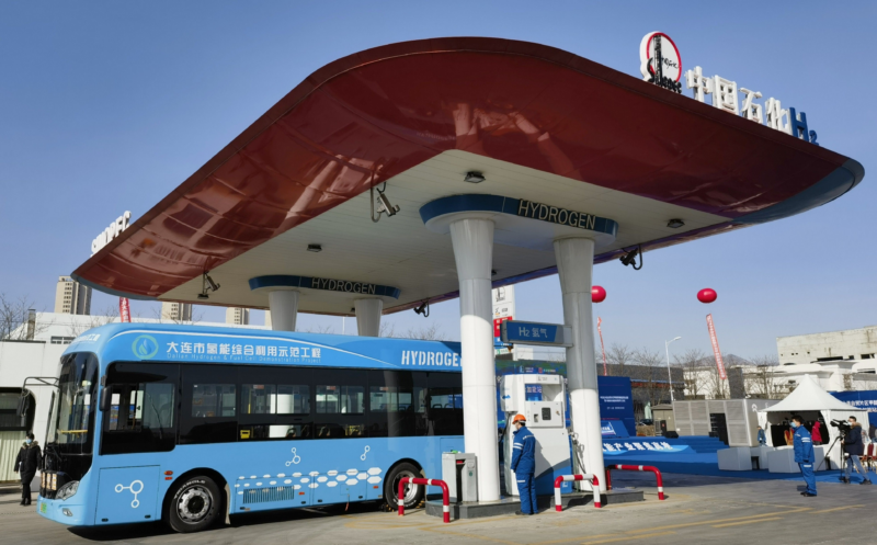 FAW Hongqi anuncia avanço em veículos de célula de hidrogênio
