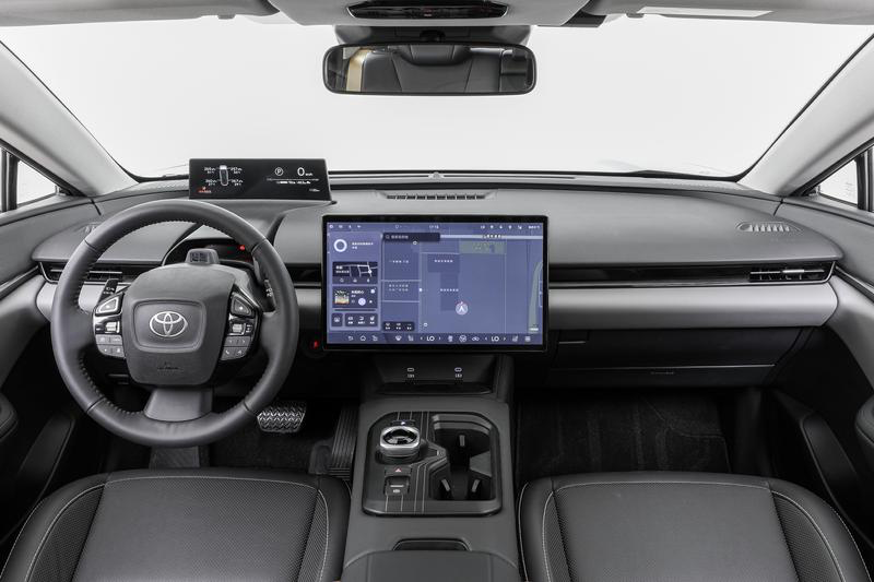FAW-Toyota bZ5 chega em junho com tecnologia de baterias da BYD