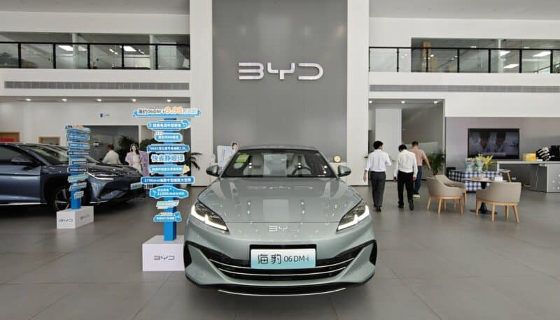 Guerra de preços no mercado automotivo chinês ameaça lucros e qualidade