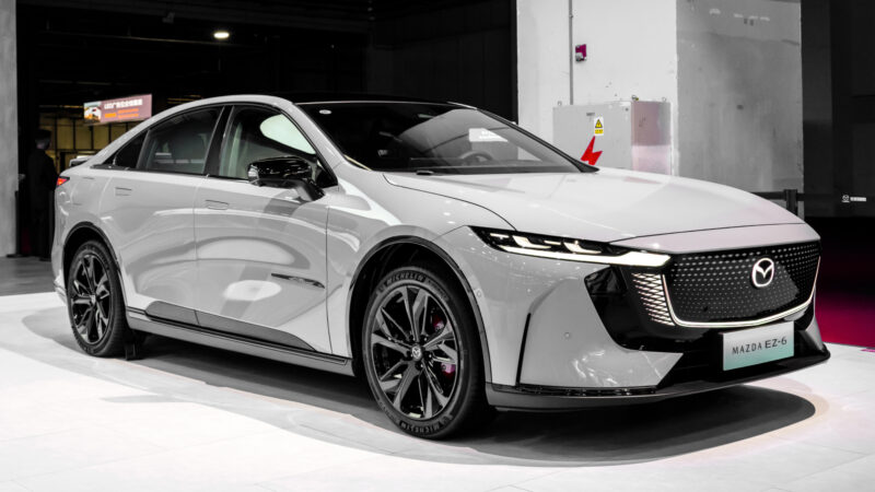 Mazda EZ-6 fabricado na China obtém classificação máxima em testes de segurança C-NCAP