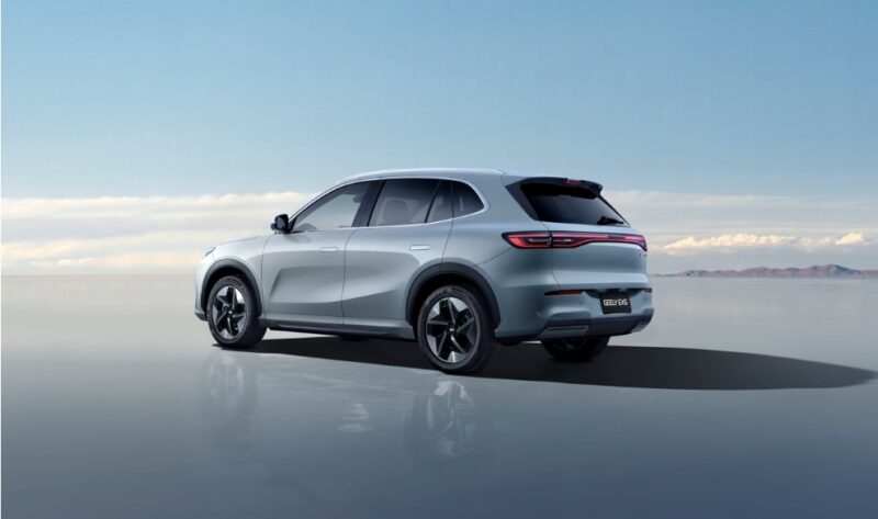 Geely Galaxy E5 ultrapassa 150 mil unidades vendidas em menos de um ano