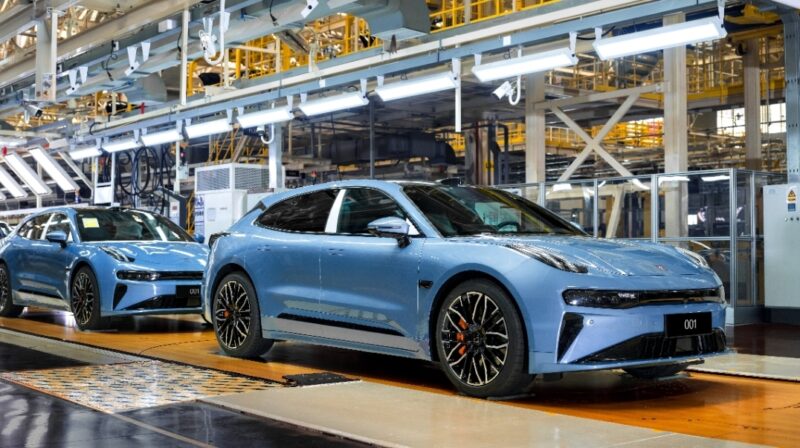 Zeekr atinge a marca de 300 mil veículos shooting brake produzidos na China
