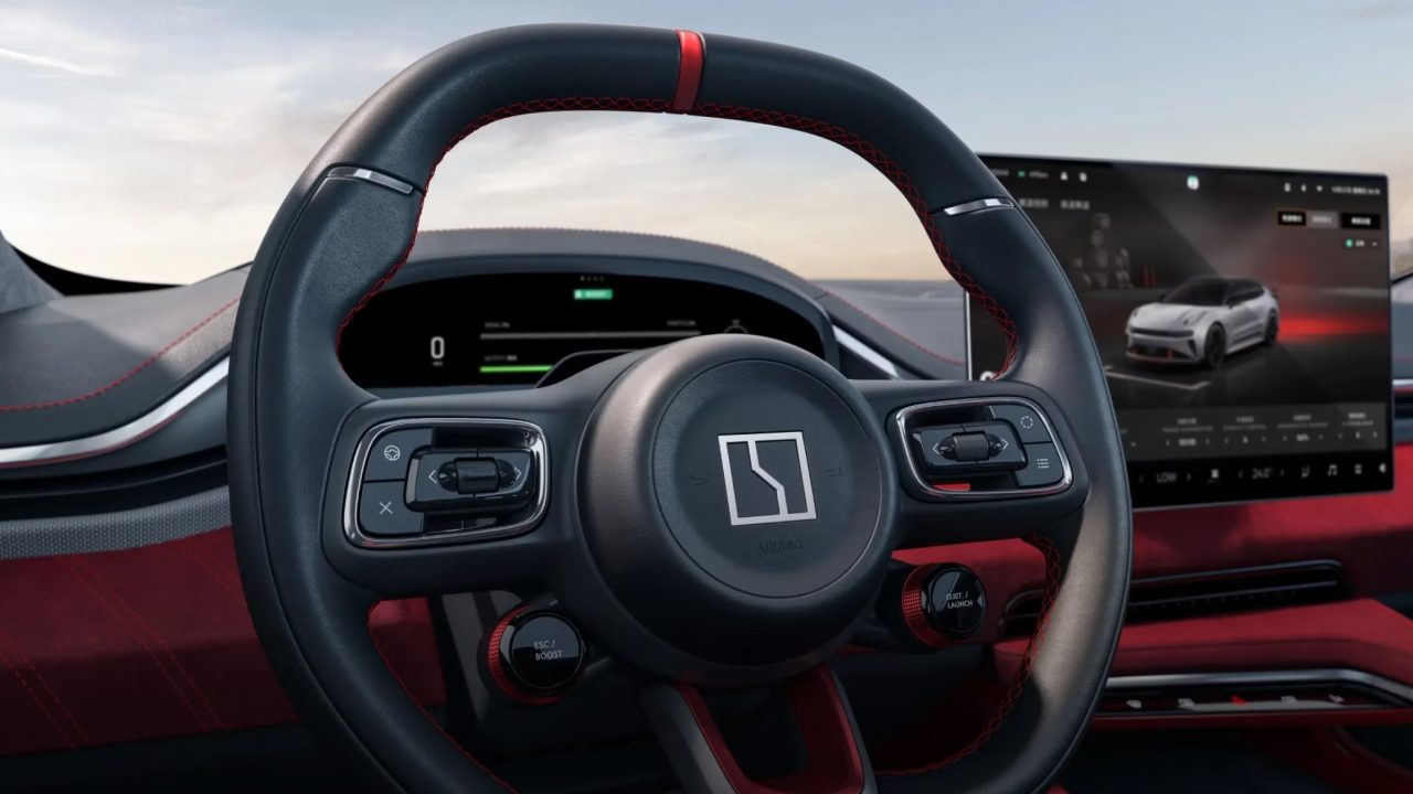 Zeekr 001 FR impressiona com promessa de mais de 2.000 cv de potência