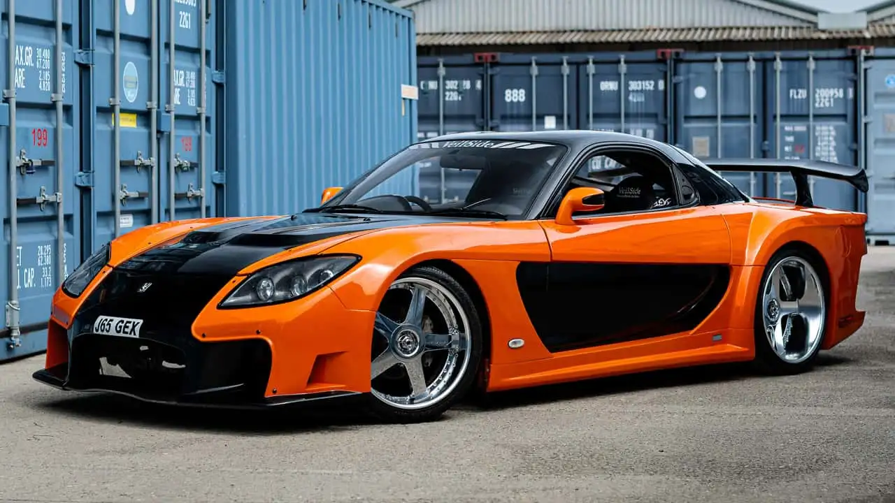 Mazda RX-7 de 'Velozes e Furiosos' é leiloado por valor milionário no Reino Unido