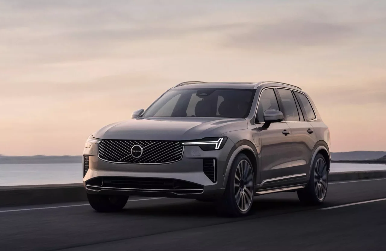 Volvo considera produzir XC60 e XC90 em fábrica nos EUA para otimizar produção
