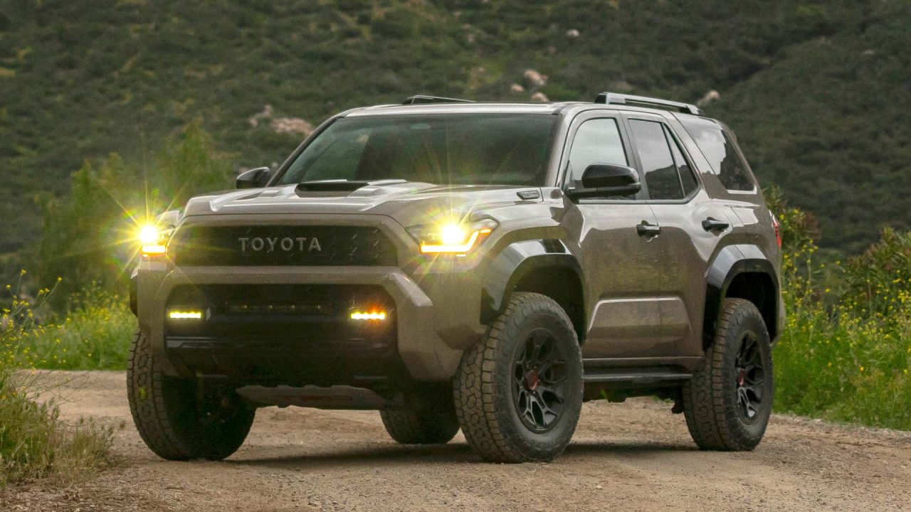 Toyota registra o SUV 4Runner no Brasil, modelo maior que a SW4