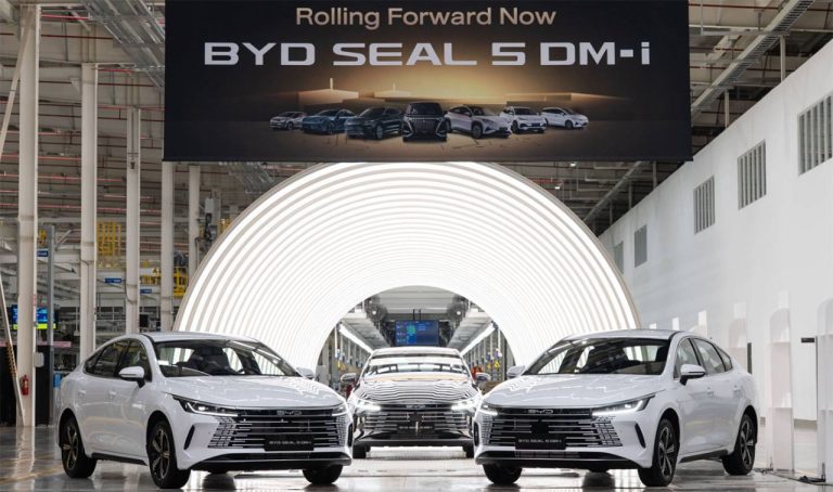 BYD inicia entrega do Seal 05 DM-i montado na Tailândia em agosto