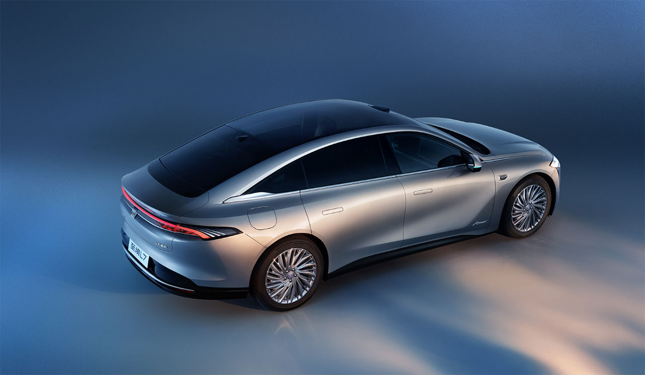 Buick Electra L7 estreia na China com mais de 5 metros e 502 cv de potência