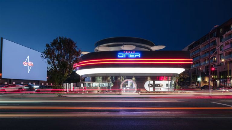 Tesla planeja inauguração de restaurante temático em Xangai