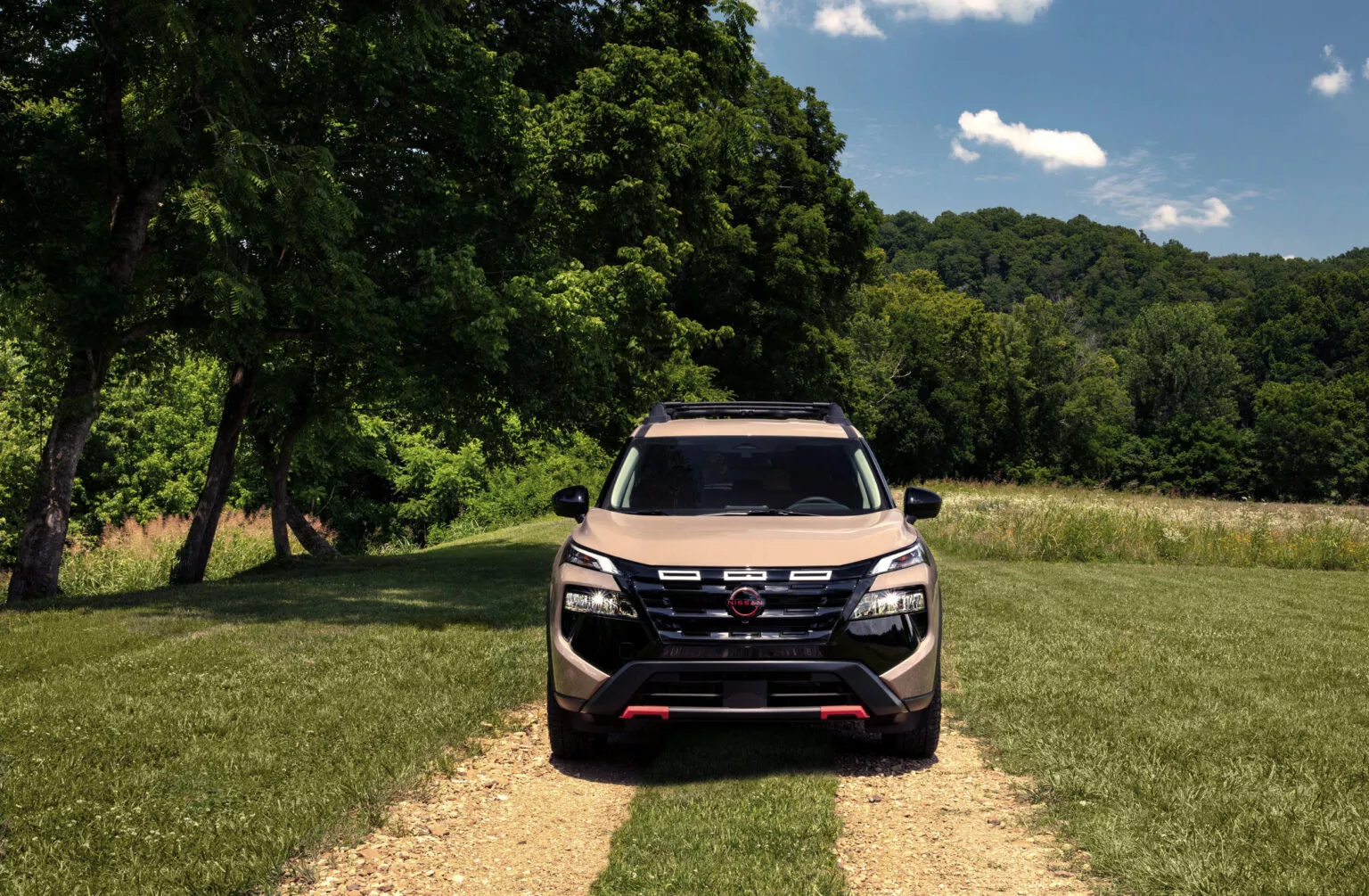 Nissan Rogue 2026 estreia nos EUA com a ousada versão Dark Armor