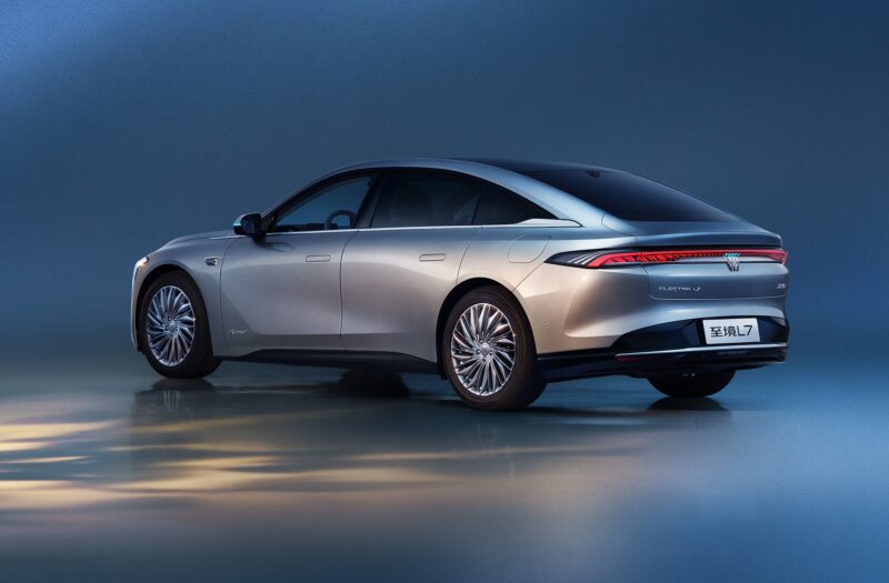 Buick Electra L7 surpreende com autonomia de 1.400 km na China