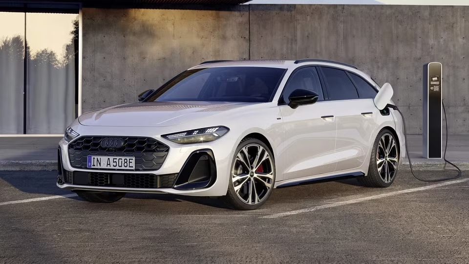 Audi A5 2025 estreia na Austrália com mais tecnologia e espaço