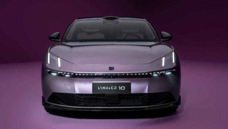 Lynk & Co lança sedã híbrido 10 EM-P com 523 cv na China
