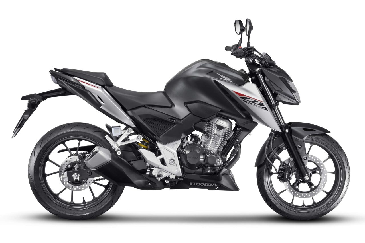 Honda CB 300F Twister 2026 chega com novas cores e ajustes técnicos