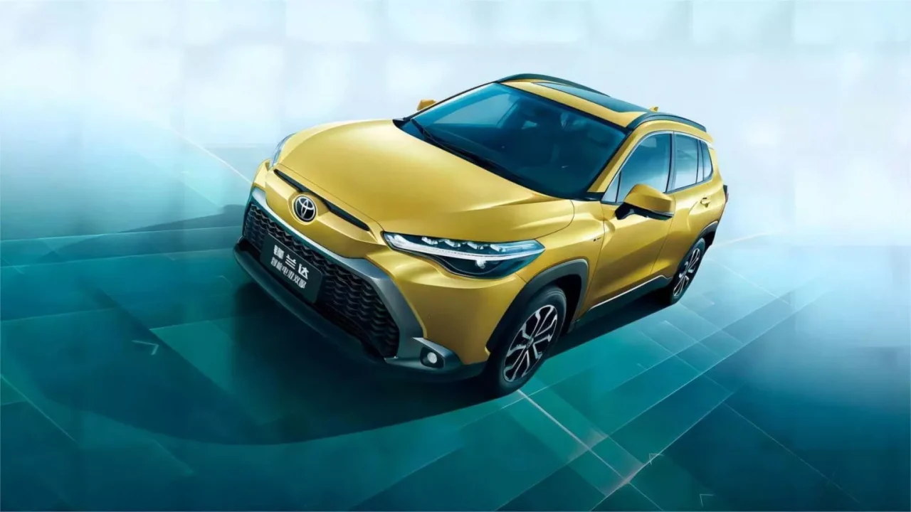 Toyota lança Corolla Cross na China com cara de elétrico e preço de Pulse