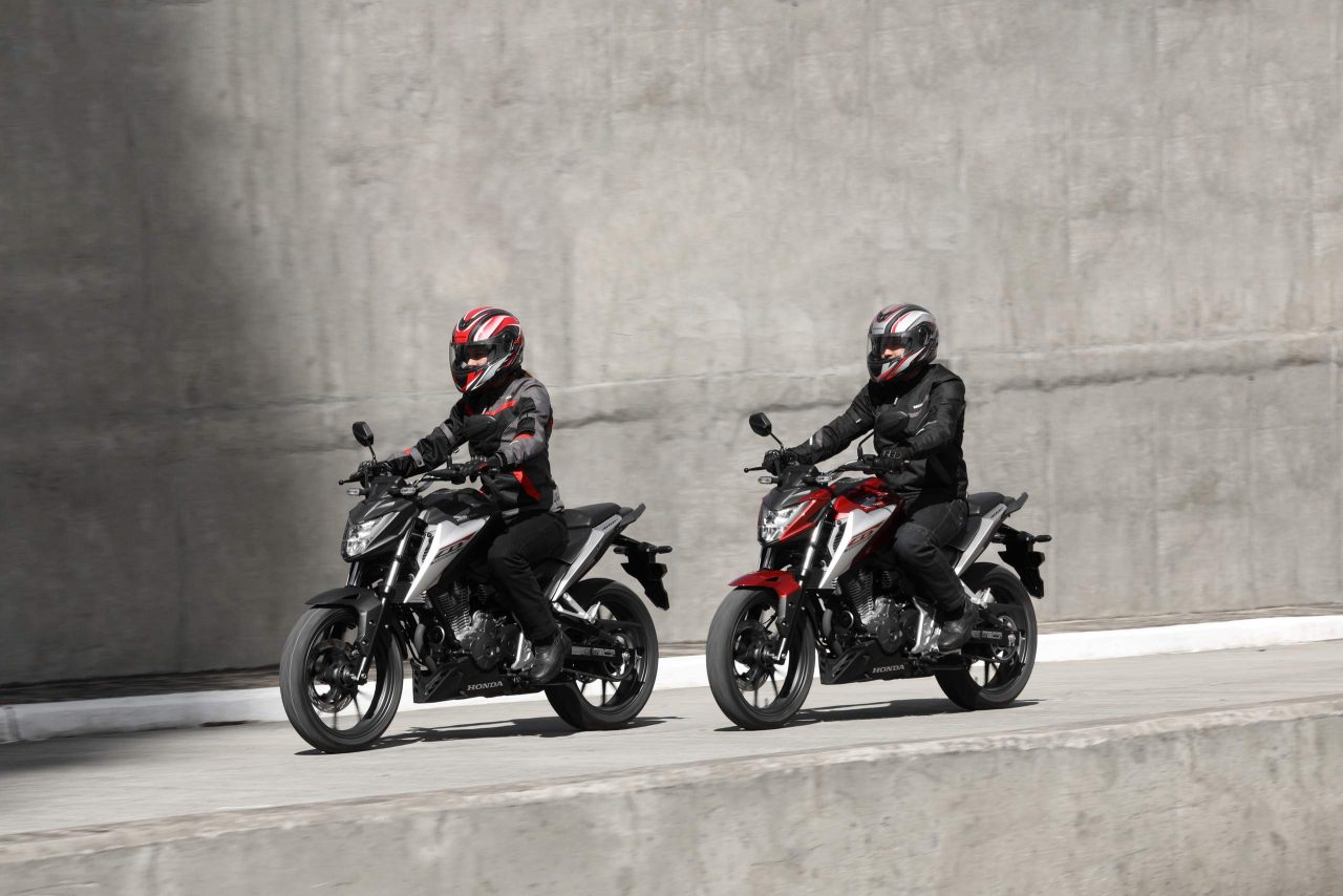 Honda CB 300F Twister 2026 chega com novas cores e ajustes técnicos