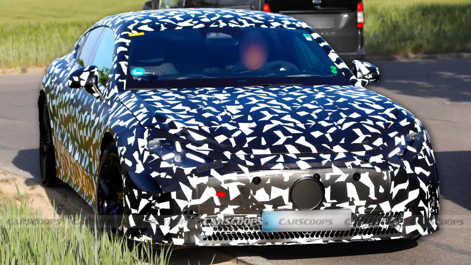 Mercedes-AMG GT4 EV chega em 2026 com 1.341 cv para desafiar o Taycan