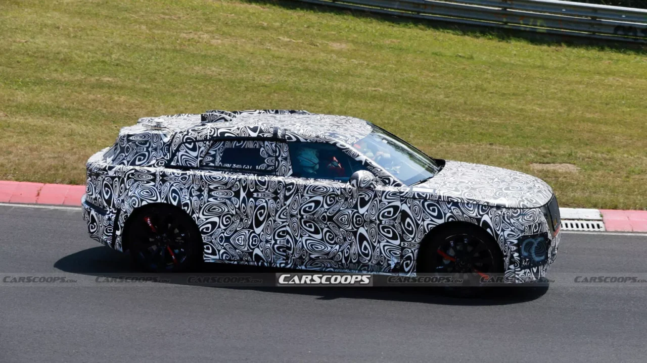 Land Rover testa Velar elétrico no circuito de Nürburgring