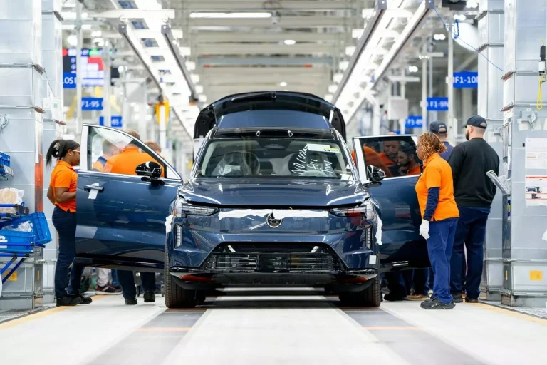 Volvo considera produzir XC60 e XC90 em fábrica nos EUA para otimizar produção
