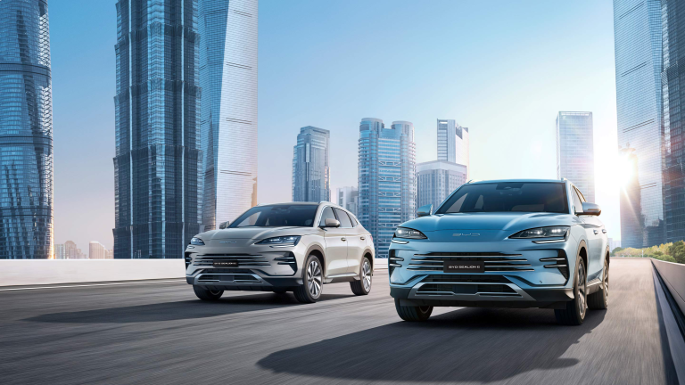BYD estreia novo SUV híbrido Sealion 6 DM-i no mercado de Singapura