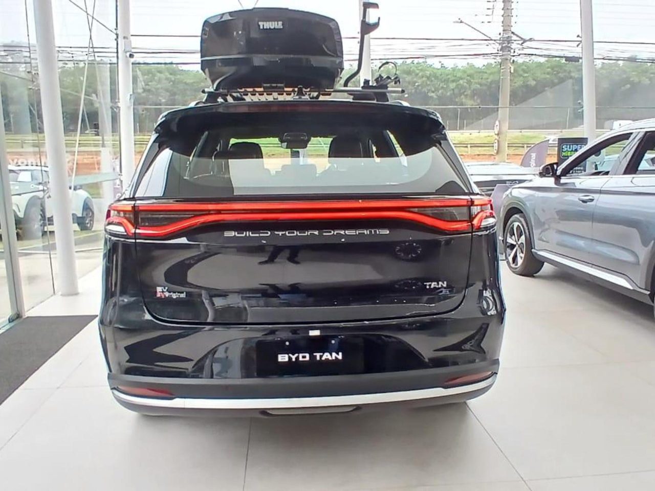BYD libera Tan em julho com super desconto de R$ 100 mil