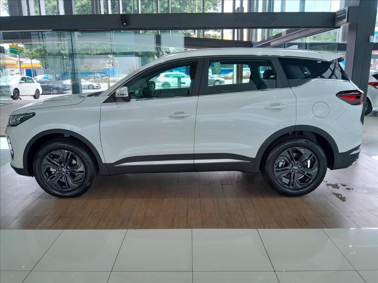 Caoa Chery Tiggo 7 bate recorde e dispara 43% nas vendas em julho