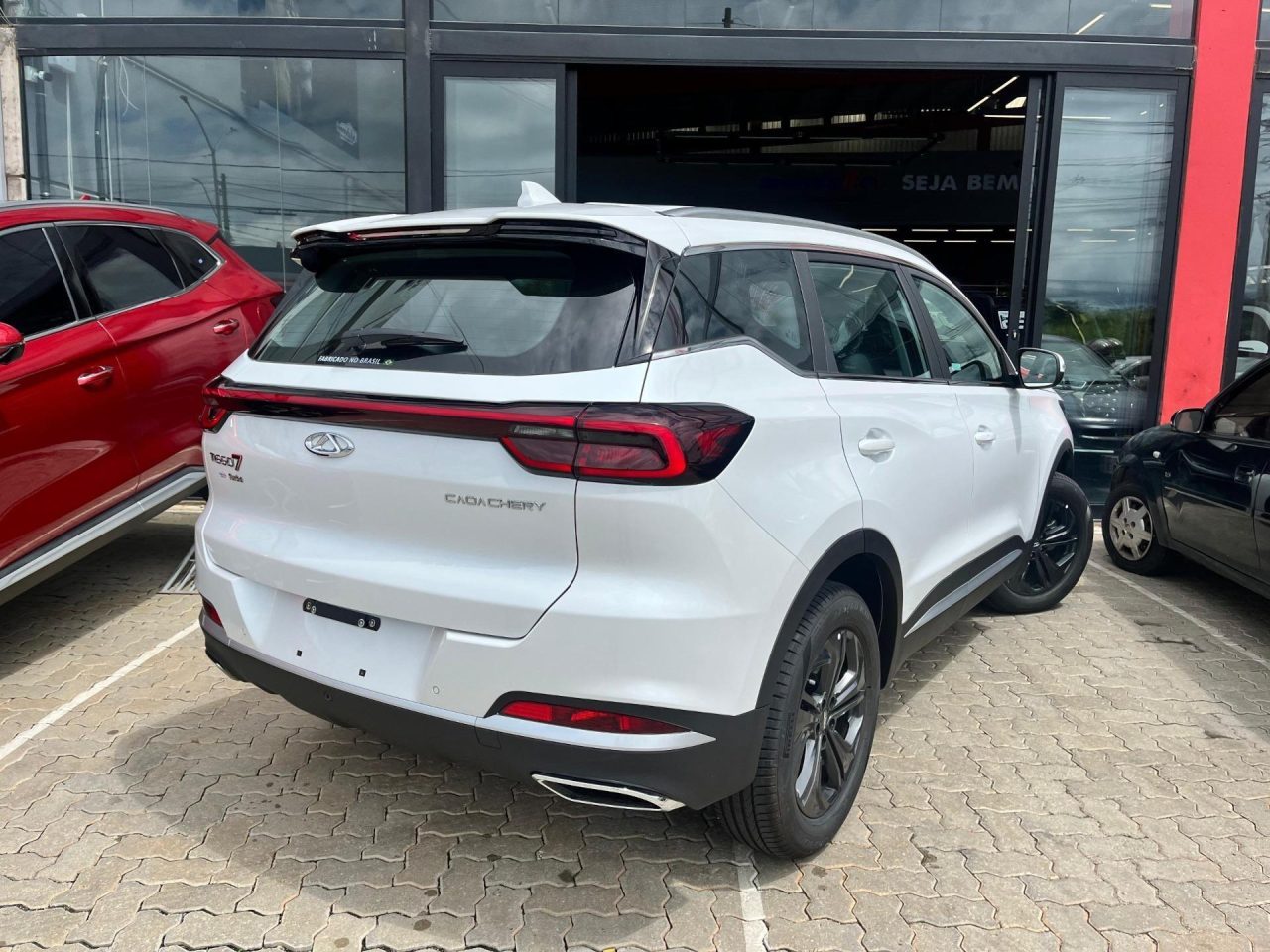 Caoa Chery Tiggo 7 cresce 14% em julho e se aproxima do Jeep Compass
