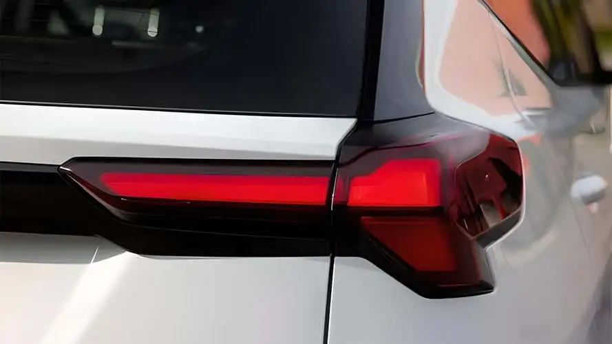 Chevrolet Bolt 2026 dá as caras em primeiro teaser oficial