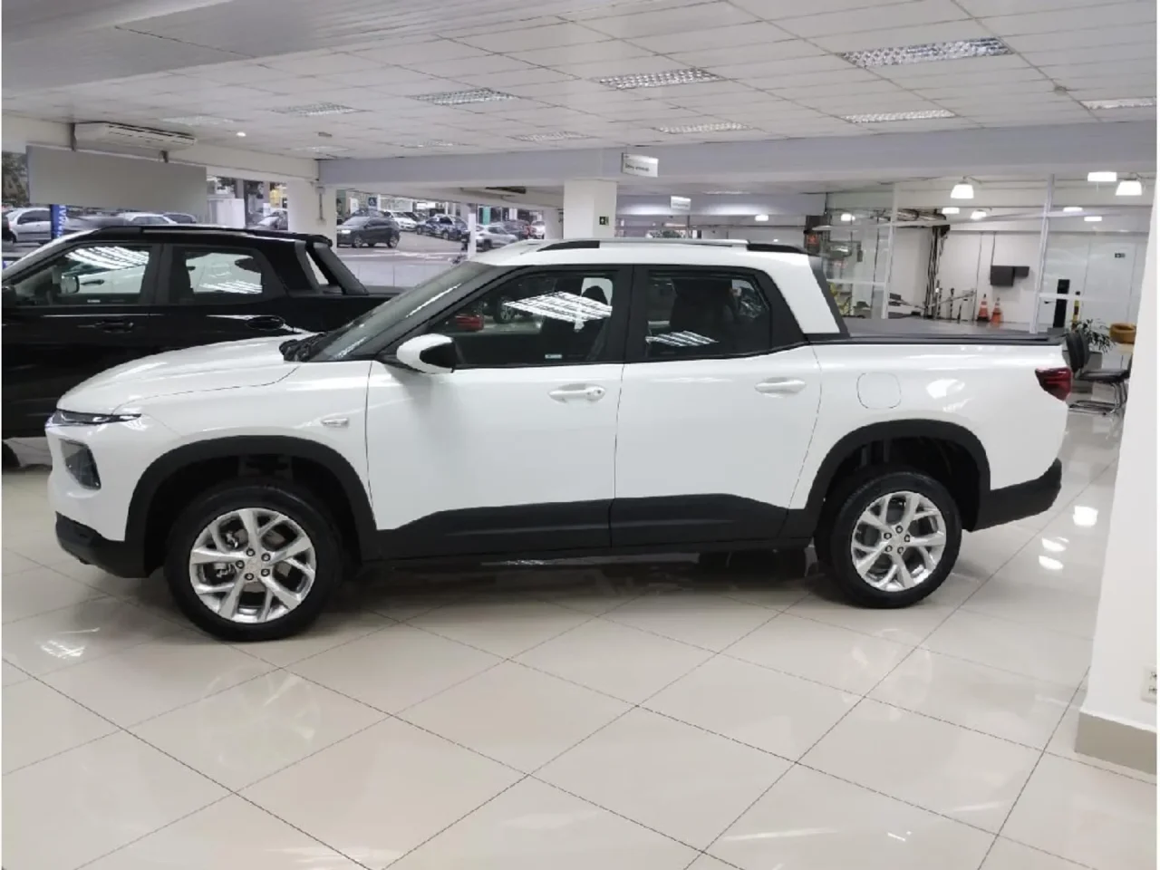 Chevrolet Montana LTZ é liberado com mega desconto de R$ 32.100 para CNPJ